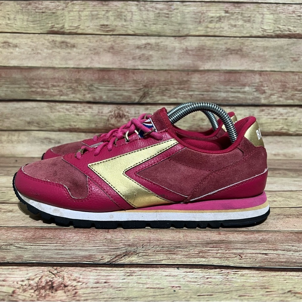 Brooks Pink Suede Chariot Heritage Athletic Shoes